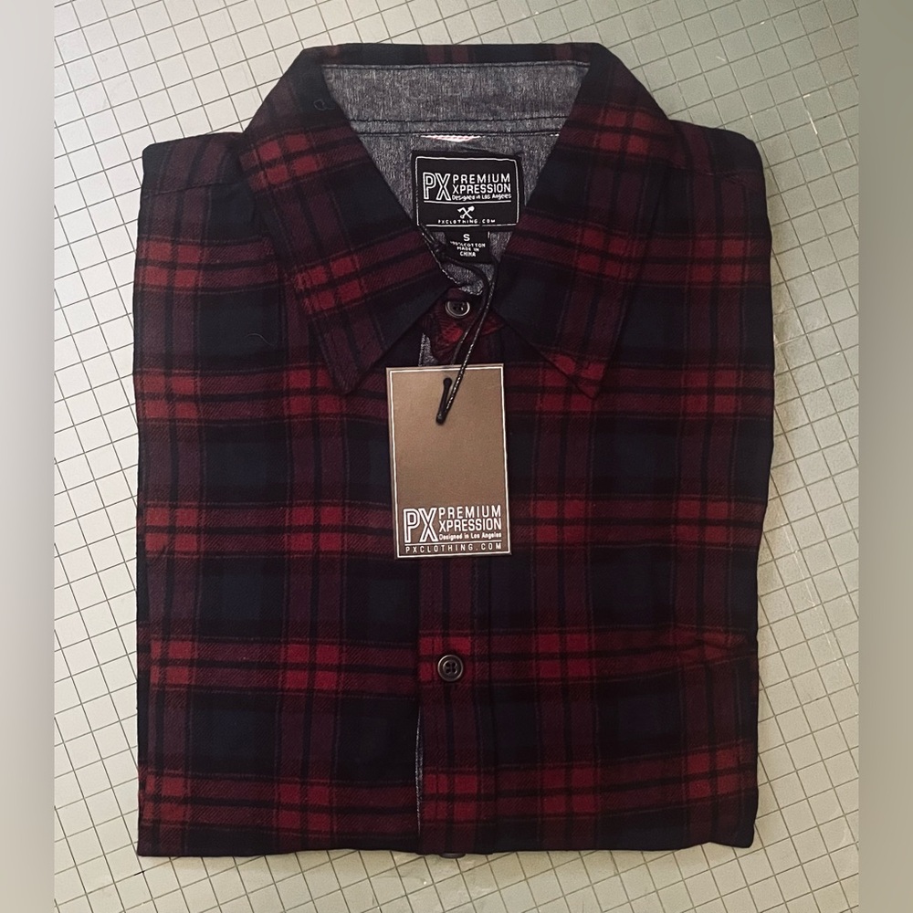 PX premium expression. Light weight flannel men’s button down shirt size Small